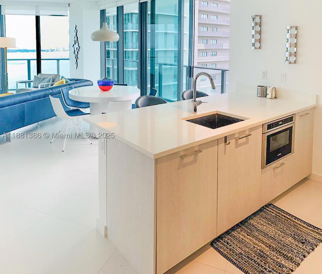 Real estate property located at 501 31st St #3906, Miami-dade, Paraiso Bayviews Condo, Miami, FL