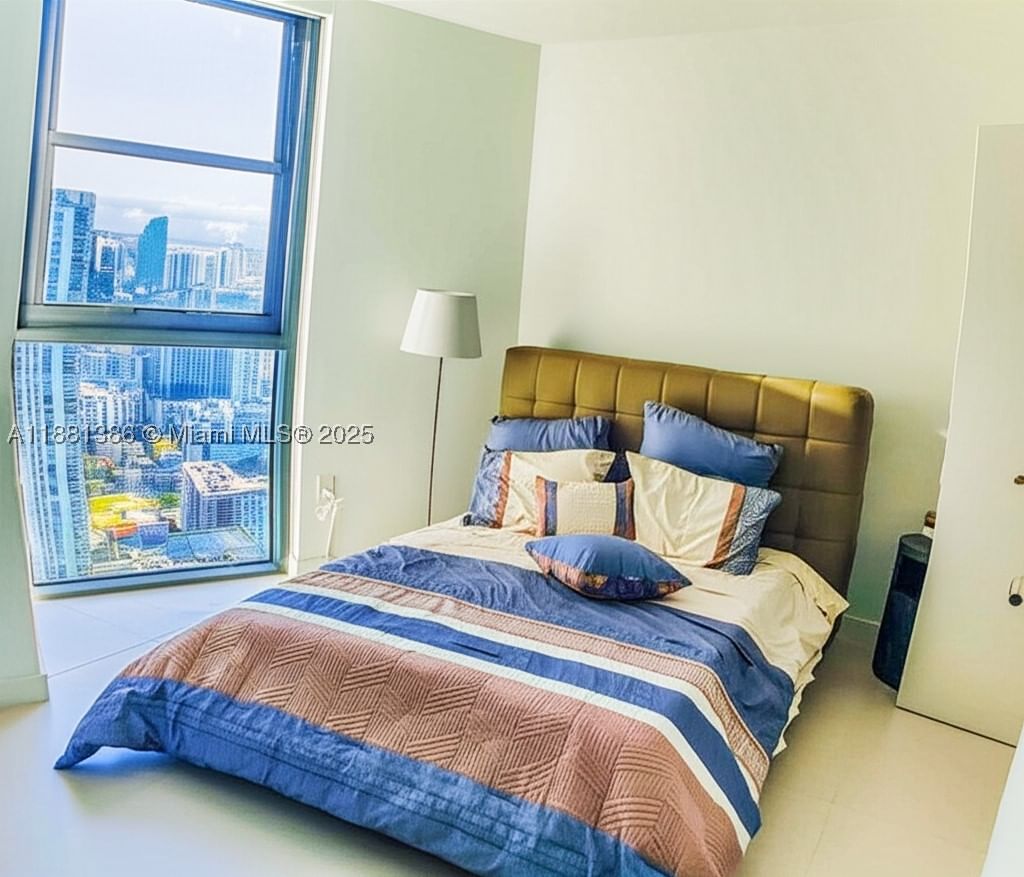 Real estate property located at 501 31st St #3906, Miami-dade, Paraiso Bayviews Condo, Miami, FL