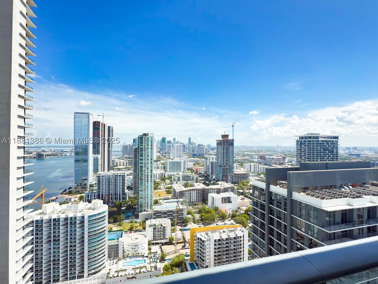 Real estate property located at 501 31st St #3906, Miami-dade, Paraiso Bayviews Condo, Miami, FL