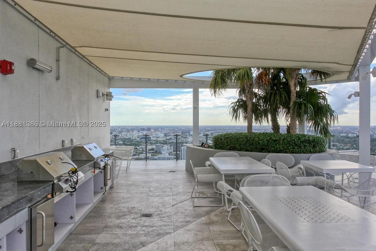 Real estate property located at 501 31st St #3906, Miami-dade, Paraiso Bayviews Condo, Miami, FL