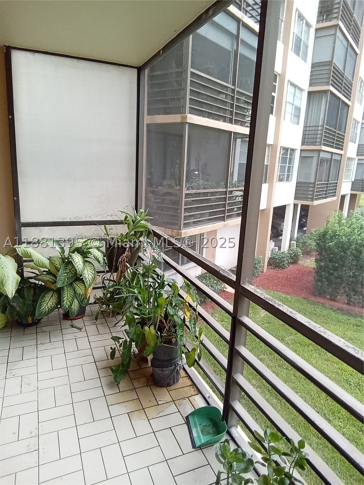 Real estate property located at 1400 St Charles Pl #201, Broward, Park Place Condominium No, Pembroke Pines, FL