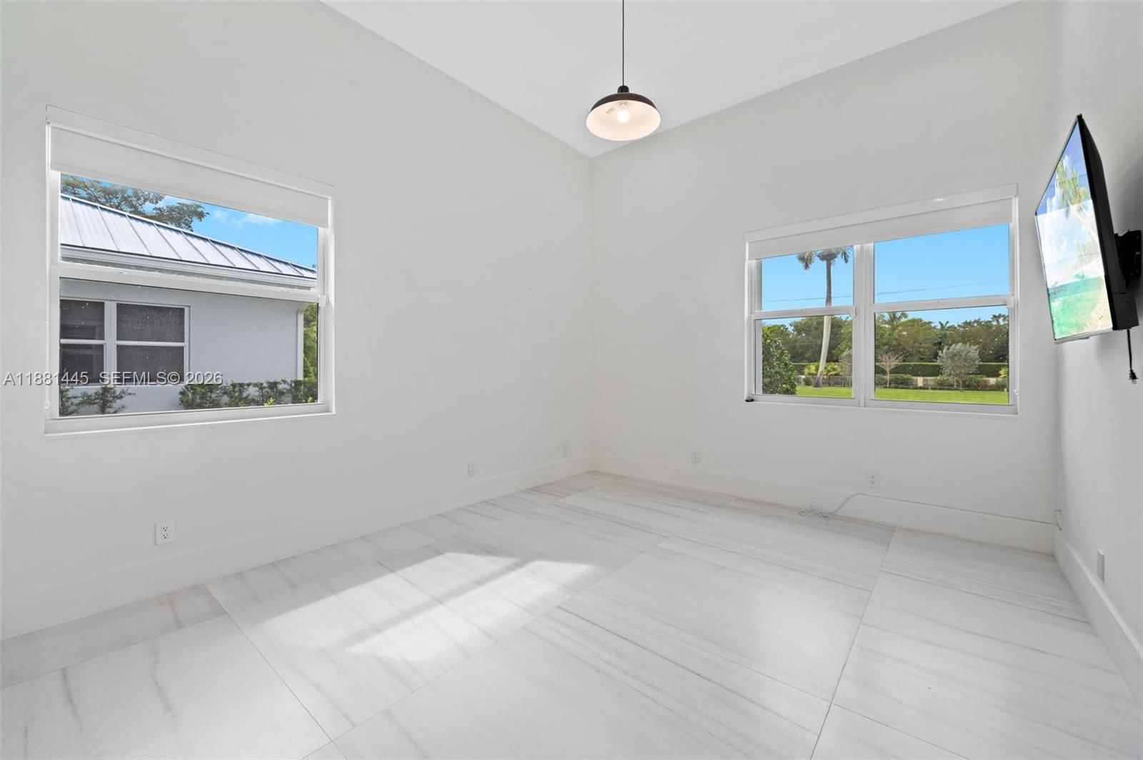 Real estate property located at 2400 112th Ave, Broward, Martha Bright Farms, Davie, FL