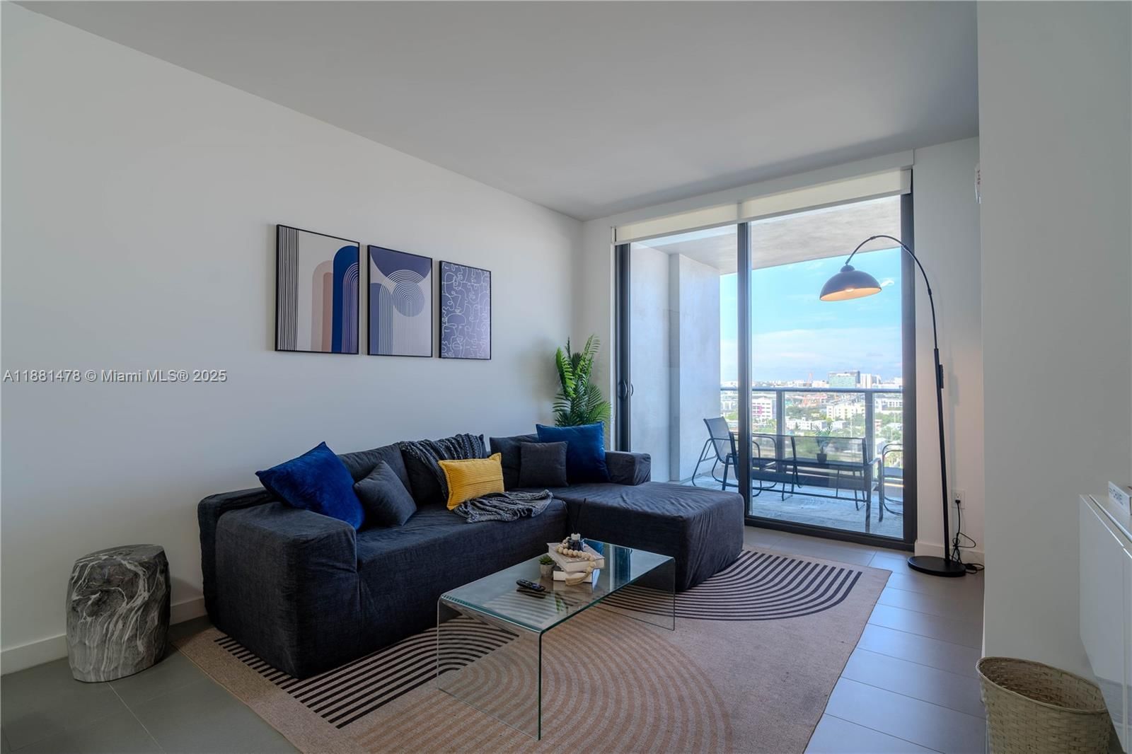 Real estate property located at 1600 1st Ave #1412, Miami-dade, Canvas Condo, Miami, FL