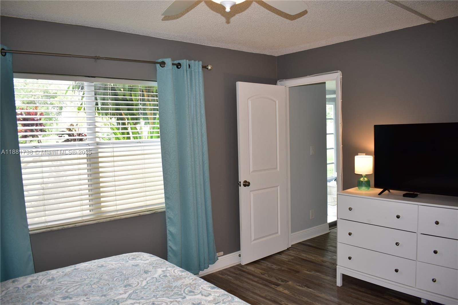 Real estate property located at 9320 Sunrise Lakes Blvd #108, Broward, Sunrise Lakes 106 Condo, Sunrise, FL