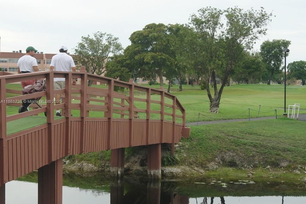 Real estate property located at 9320 Sunrise Lakes Blvd #108, Broward, Sunrise Lakes 106 Condo, Sunrise, FL