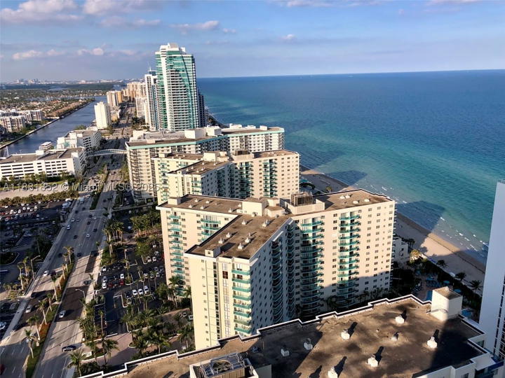 Real estate property located at 4111 Ocean Dr #2910, Broward, Hyde, Hollywood, FL