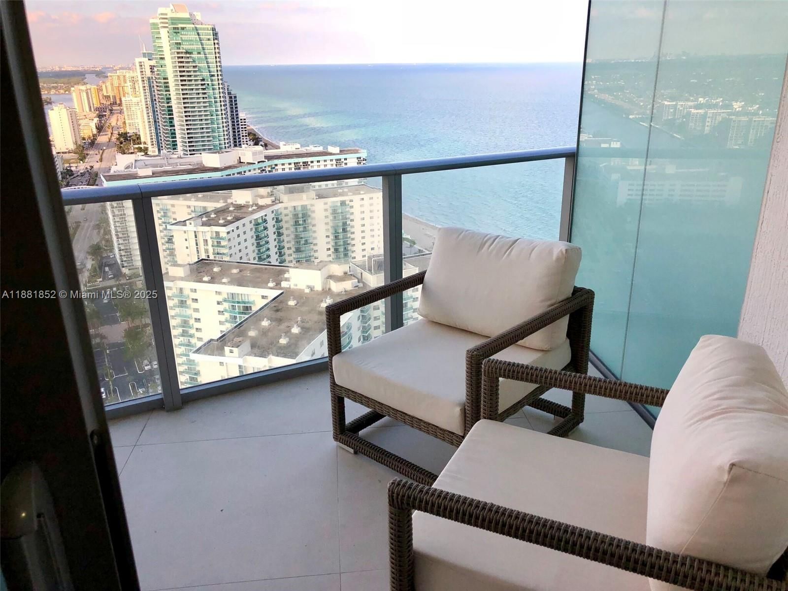 Real estate property located at 4111 Ocean Dr #2910, Broward, Hyde Resort, Hollywood, FL