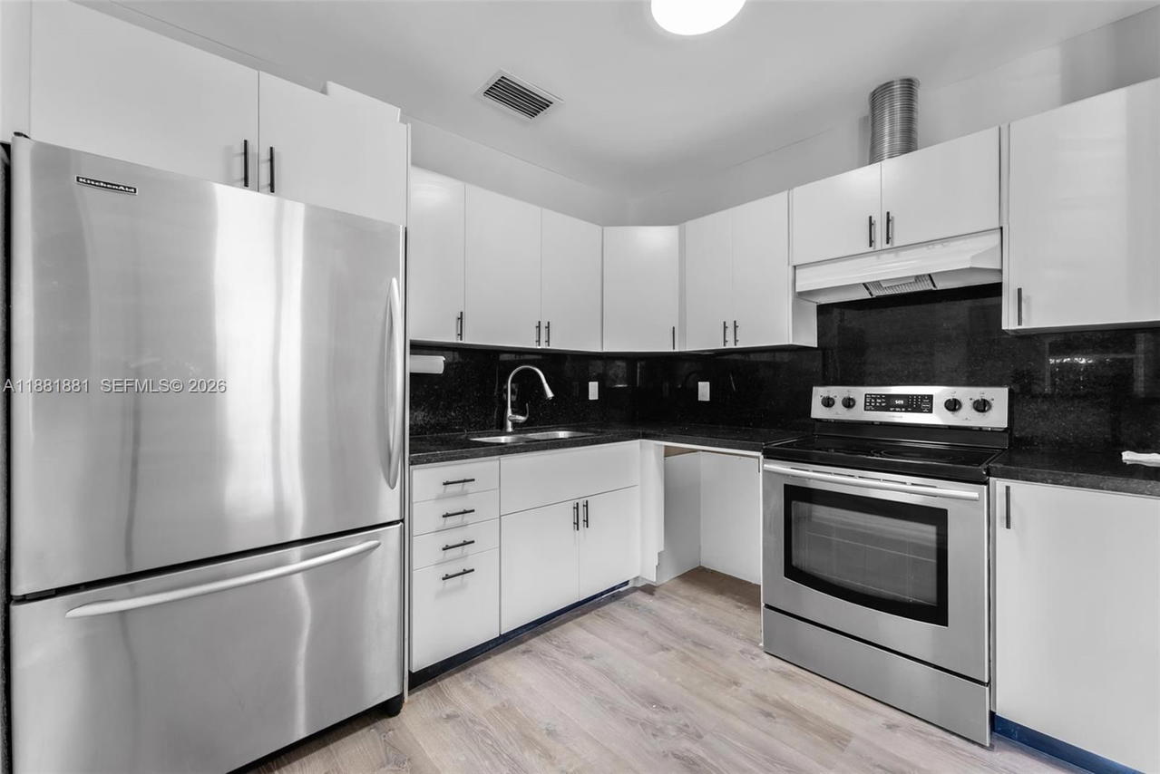 Real estate property located at 2831 Monroe St, Broward, Hollywood Little Ranches, Hollywood, FL