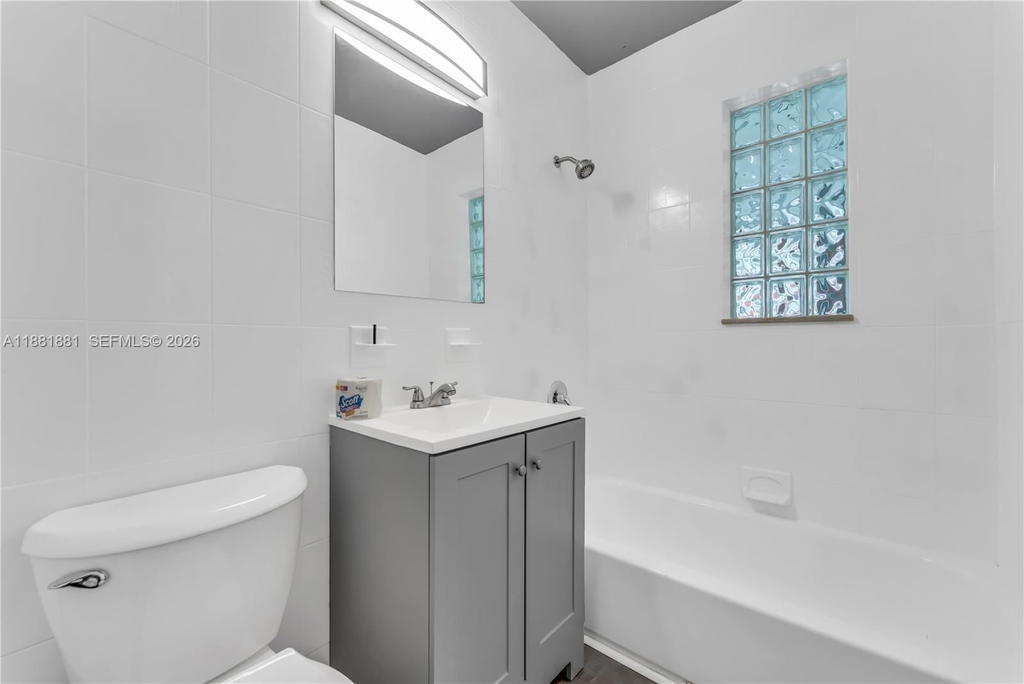 Real estate property located at 2831 Monroe St, Broward, Hollywood Little Ranches, Hollywood, FL