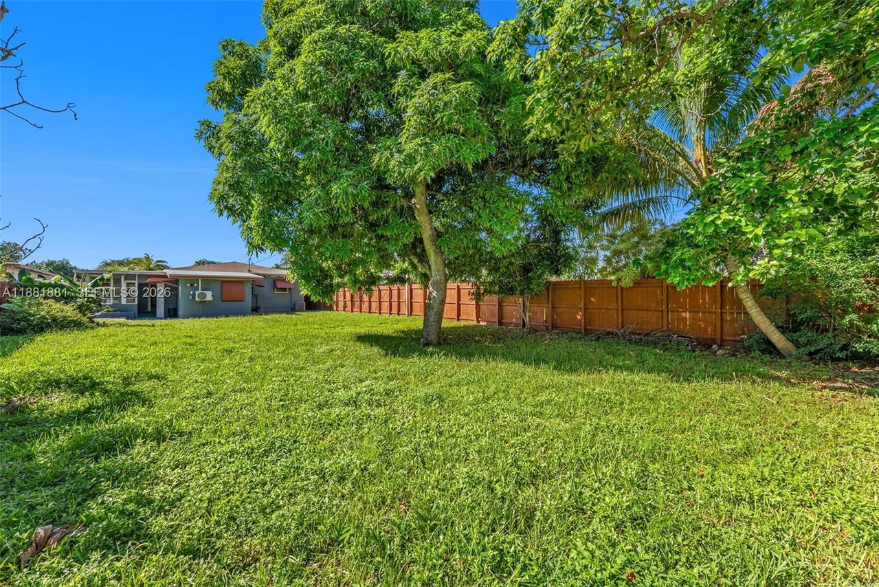 Real estate property located at 2831 Monroe St, Broward, Hollywood Little Ranches, Hollywood, FL
