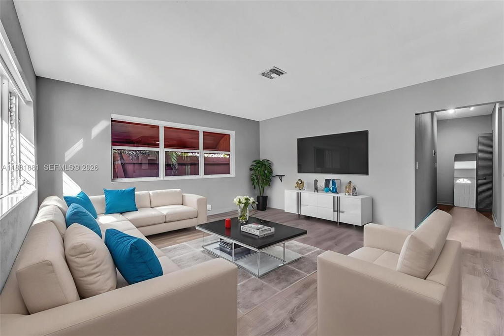 Real estate property located at 2831 Monroe St, Broward, Hollywood Little Ranches, Hollywood, FL