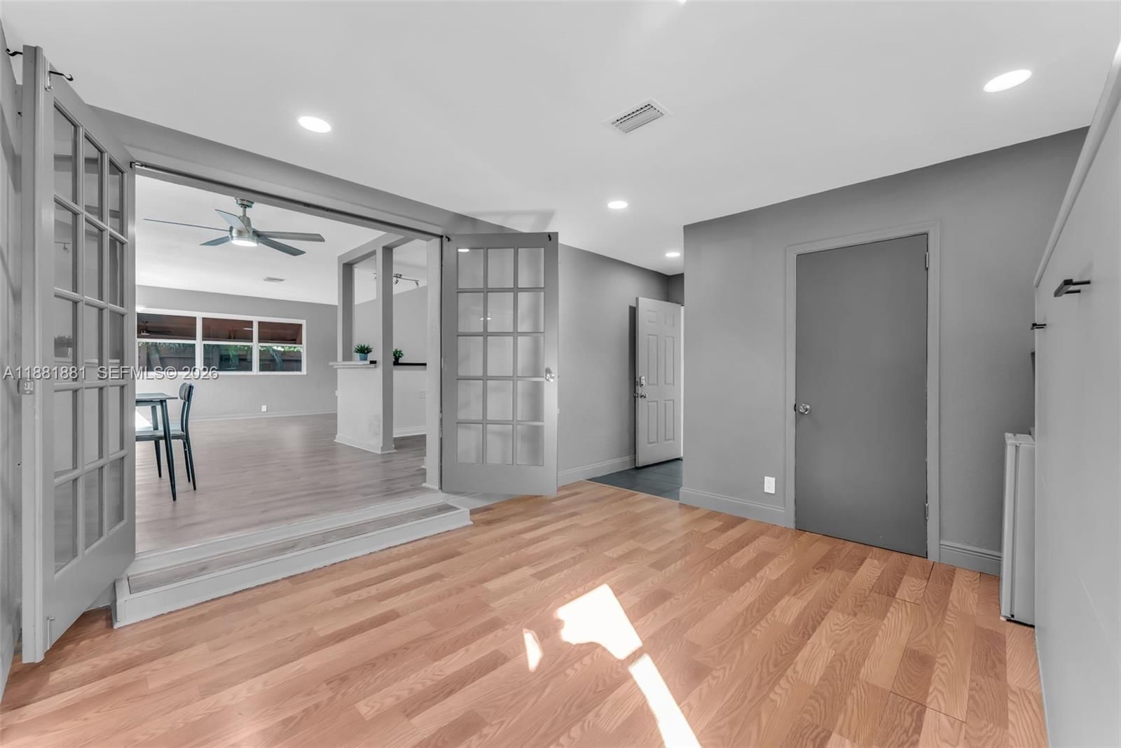 Real estate property located at 2831 Monroe St, Broward, Hollywood Little Ranches, Hollywood, FL