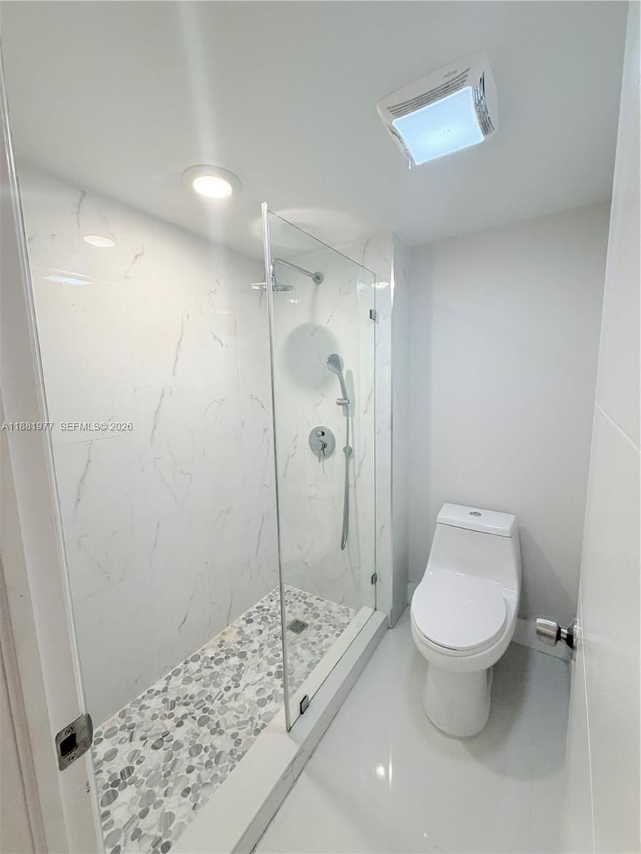 Real estate property located at 16531 Blatt Blvd #103, Broward, Gardens At Bonaventure 14, Weston, FL