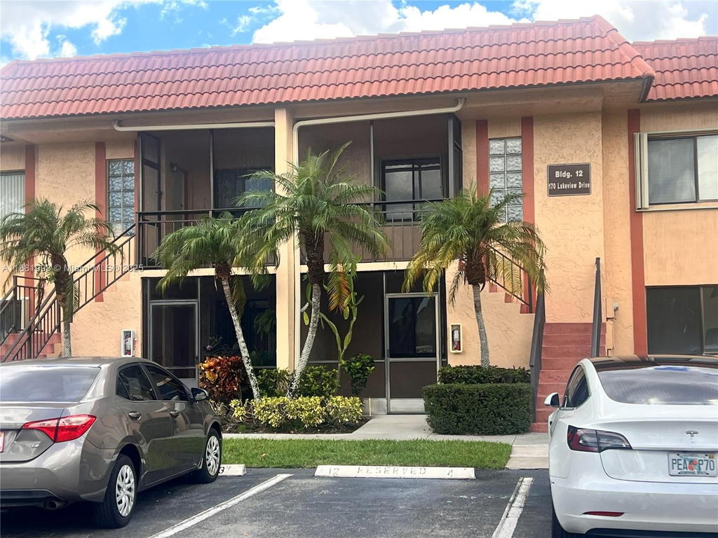 Real estate property located at 170 Lakeview Dr #103, Broward, Racquet Club Apartments A, Weston, FL