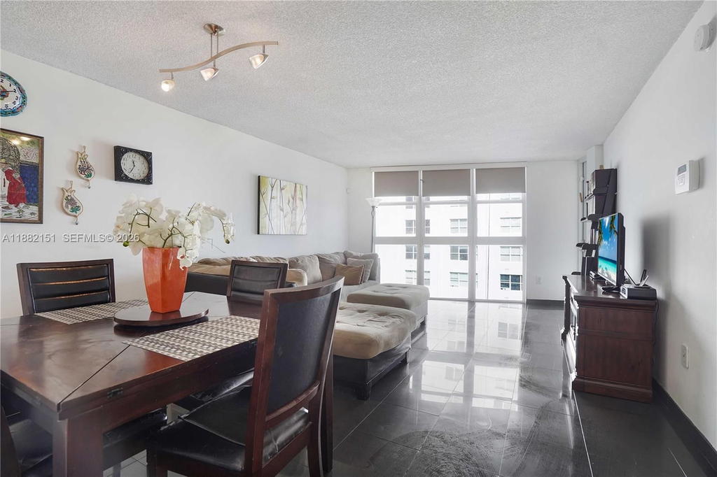 Real estate property located at 1228 West Ave #607, Miami-dade, Bayview Terr Condo, Miami Beach, FL