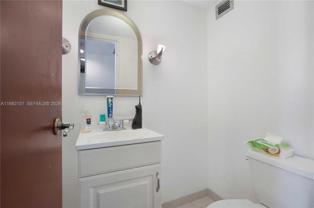 Real estate property located at 1228 West Ave #607, Miami-dade, Bayview Terr Condo, Miami Beach, FL