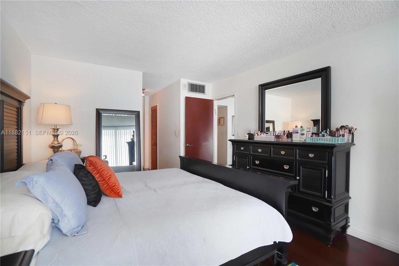 Real estate property located at 1228 West Ave #607, Miami-dade, Bayview Terr Condo, Miami Beach, FL