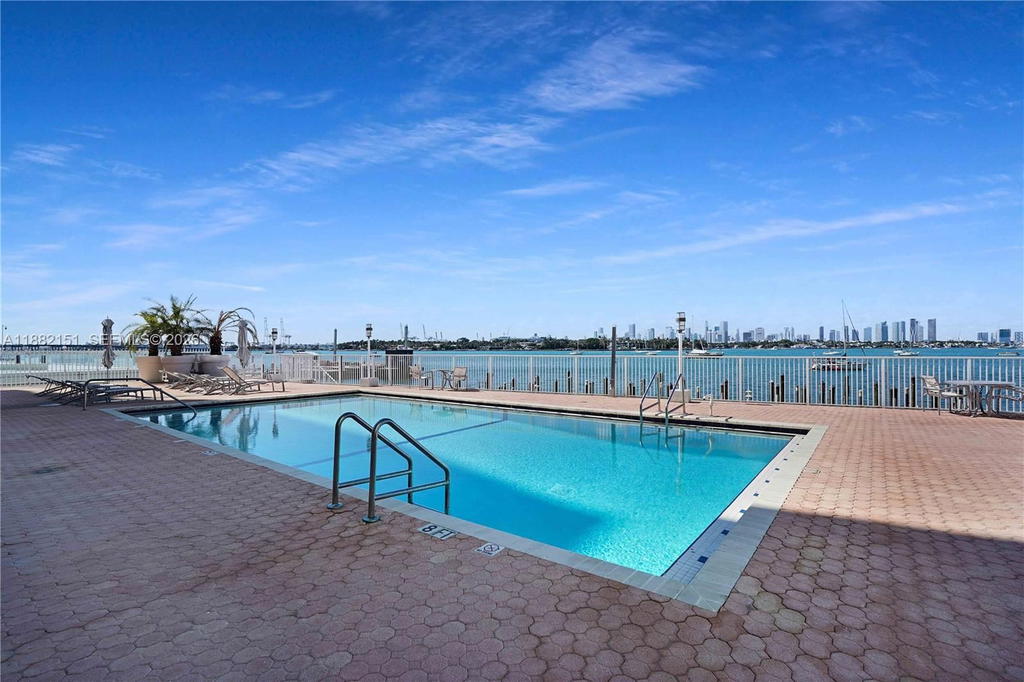 Real estate property located at 1228 West Ave #607, Miami-dade, Bayview Terr Condo, Miami Beach, FL