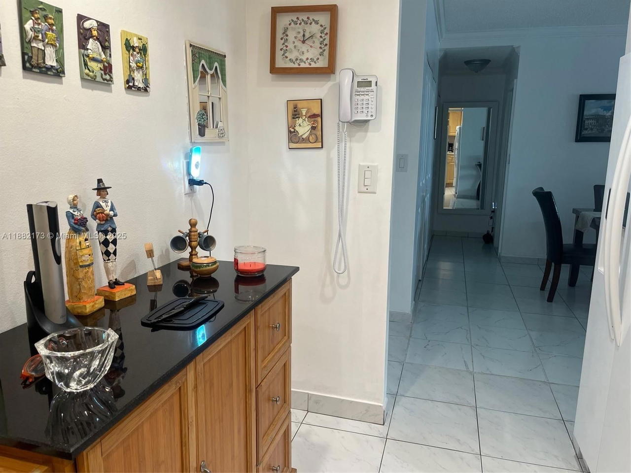 Real estate property located at 300 Bayview Dr #1109, Miami-dade, Arlen House Condo, Sunny Isles Beach, FL