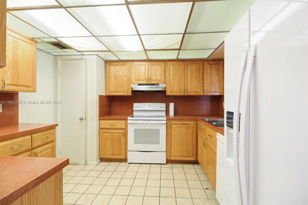 Real estate property located at 16120 104th Ave, Miami-dade, Fairway Pines, Miami, FL