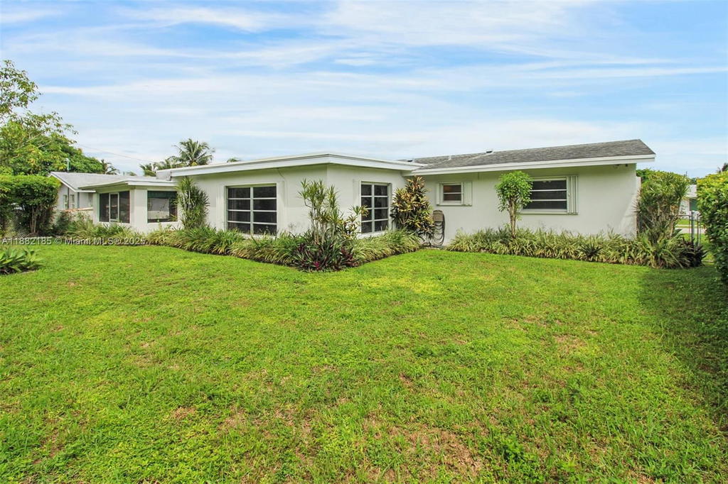 Real estate property located at 16120 104th Ave, Miami-dade, Fairway Pines, Miami, FL