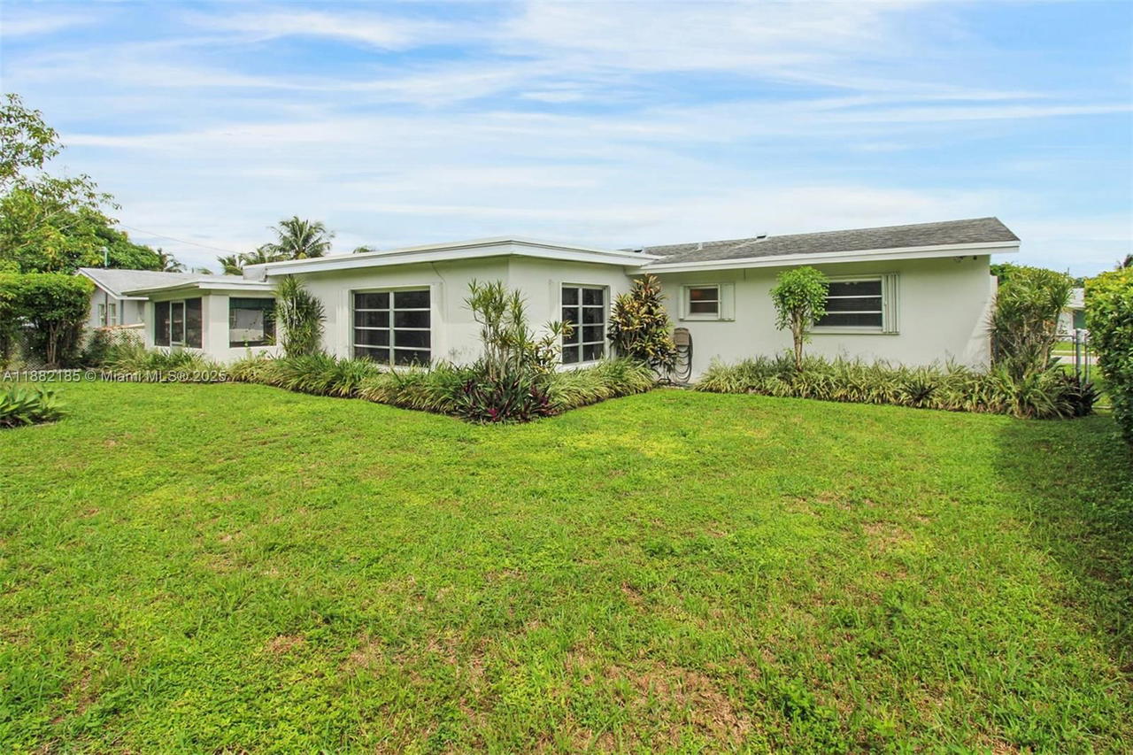 Real estate property located at 16120 104th Ave, Miami-dade, Fairway Pines, Miami, FL
