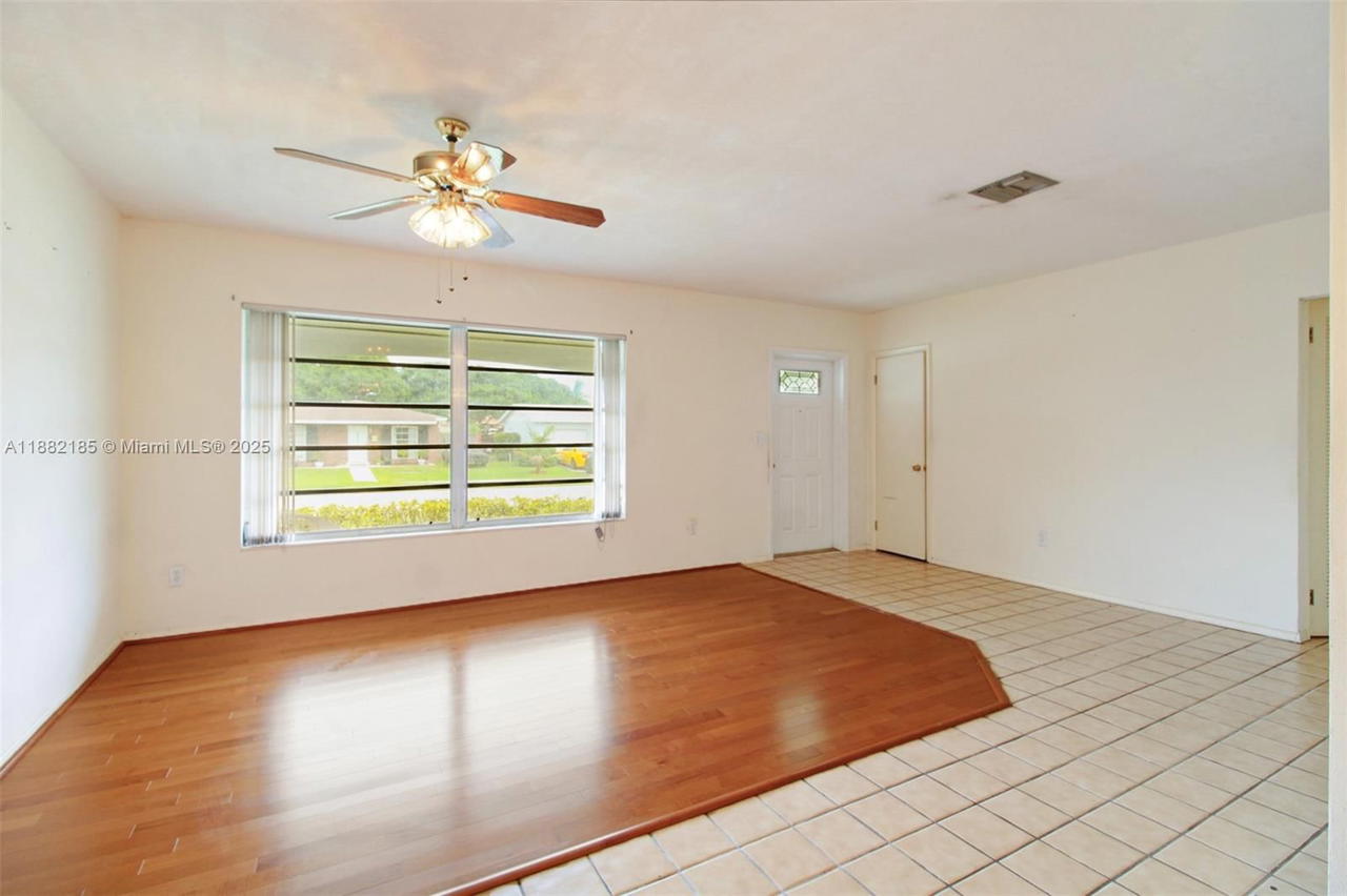 Real estate property located at 16120 104th Ave, Miami-dade, Fairway Pines, Miami, FL