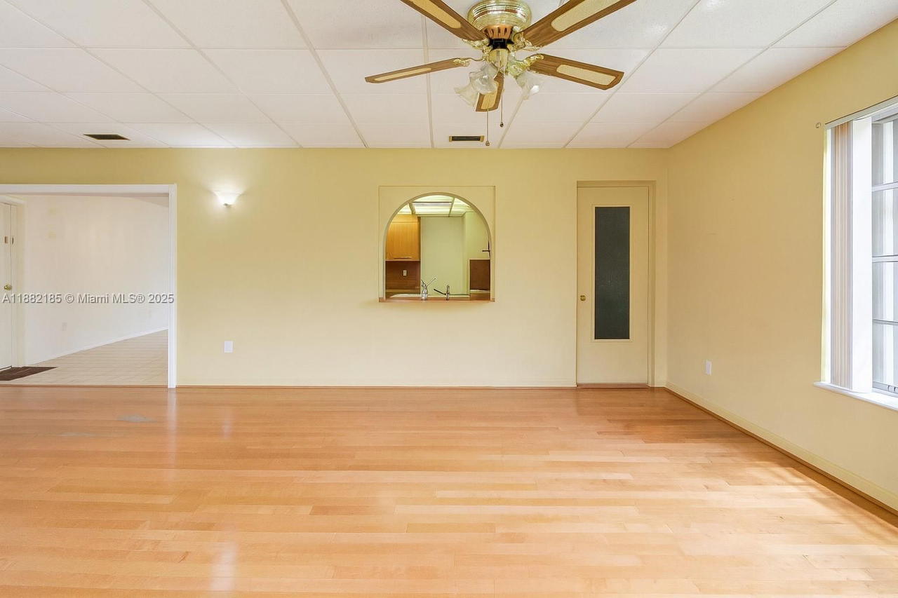 Real estate property located at 16120 104th Ave, Miami-dade, Fairway Pines, Miami, FL