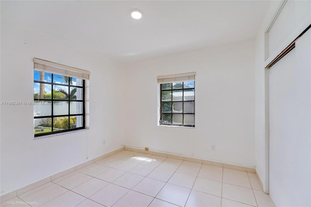 Real estate property located at 1015 64th St, Miami-dade, Westhaven Heights, Hialeah, FL