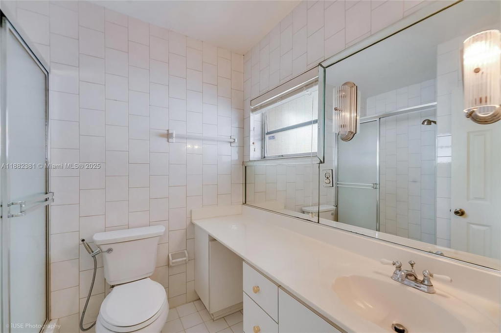 Real estate property located at 1015 64th St, Miami-dade, Westhaven Heights, Hialeah, FL