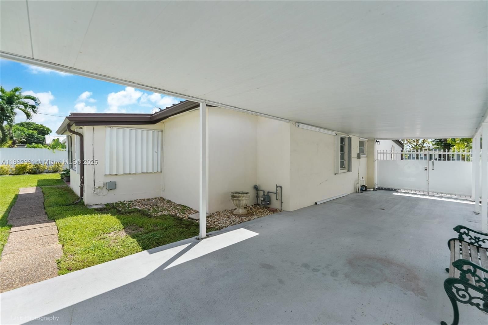 Real estate property located at 1015 64th St, Miami-dade, Westhaven Heights, Hialeah, FL