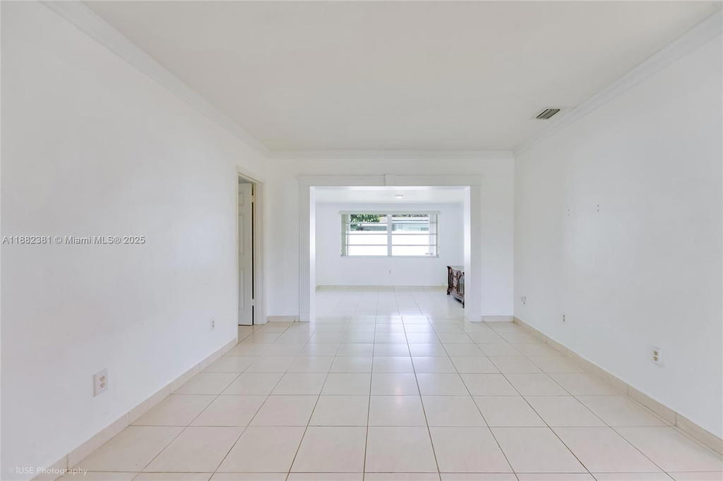 Real estate property located at 1015 64th St, Miami-dade, Westhaven Heights, Hialeah, FL