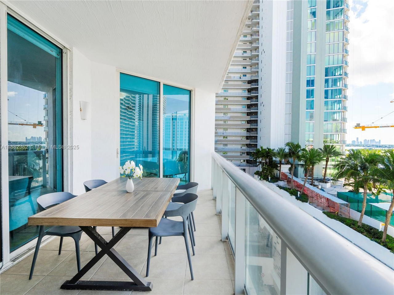 Real estate property located at 480 30th St #1103, Miami-dade, Platinum Condo, Miami, FL
