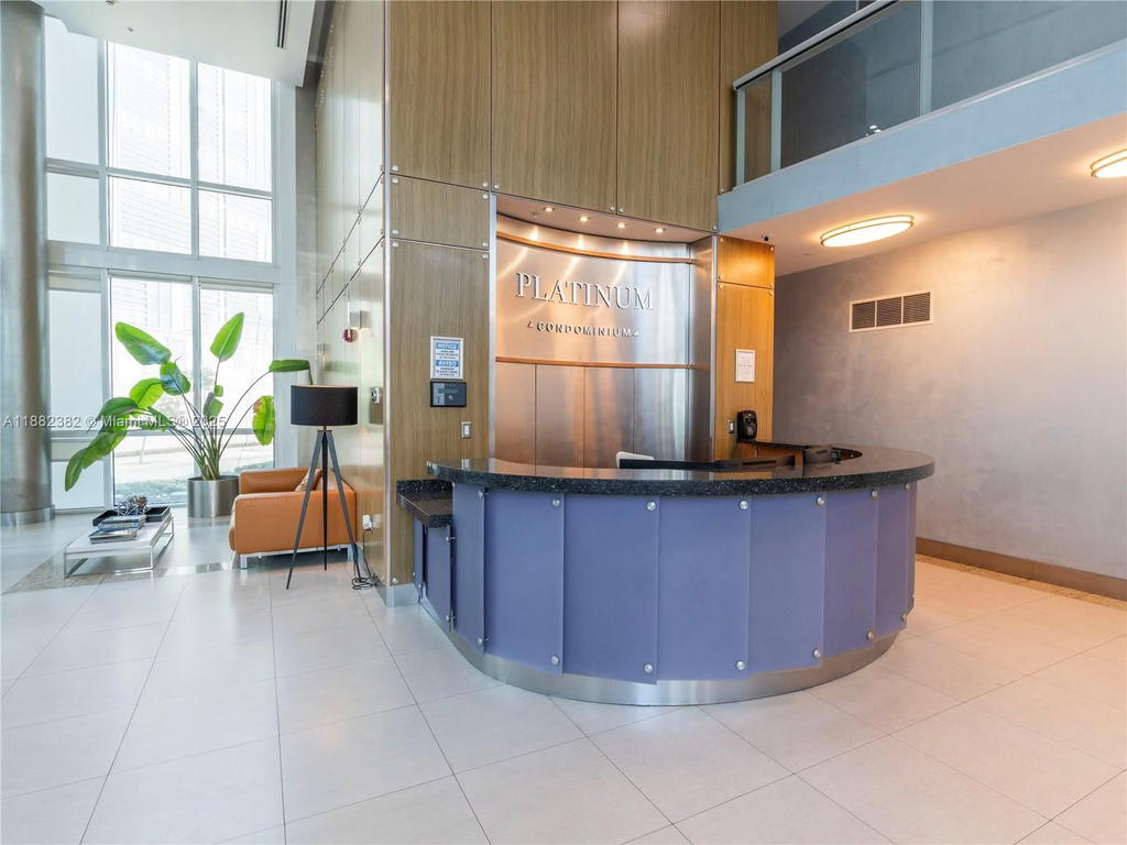 Real estate property located at 480 30th St #1103, Miami-dade, Platinum Condo, Miami, FL
