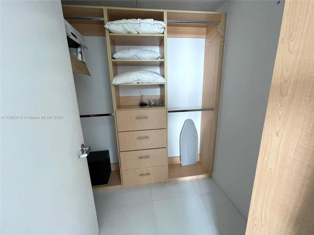 Real estate property located at , Miami-dade, Wind Condo, Miami, FL