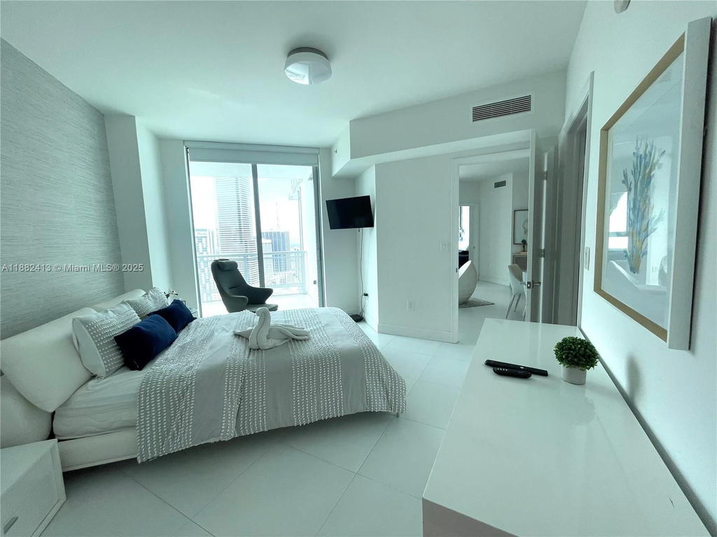 Real estate property located at , Miami-dade, Wind Condo, Miami, FL