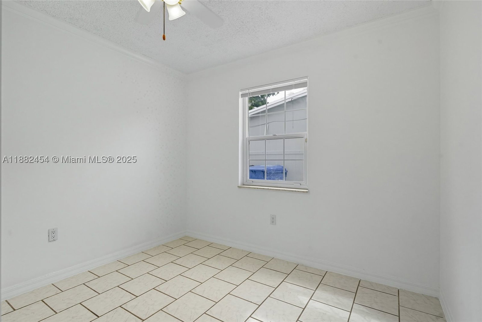 Real estate property located at 3024 73rd Ter, Broward, Driftwood Estates No 2, Hollywood, FL