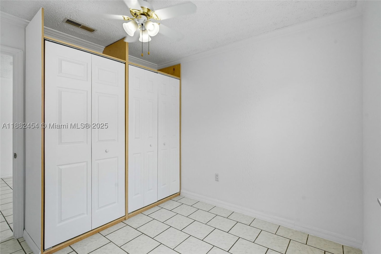 Real estate property located at 3024 73rd Ter, Broward, Driftwood Estates No 2, Hollywood, FL