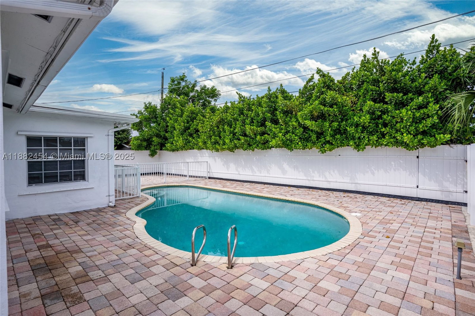 Real estate property located at 3024 73rd Ter, Broward, Driftwood Estates No 2, Hollywood, FL