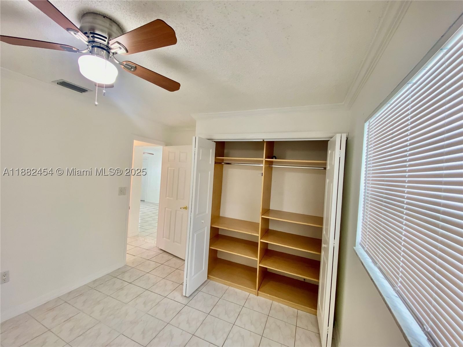 Real estate property located at 3024 73rd Ter, Broward, Driftwood Estates No 2, Hollywood, FL