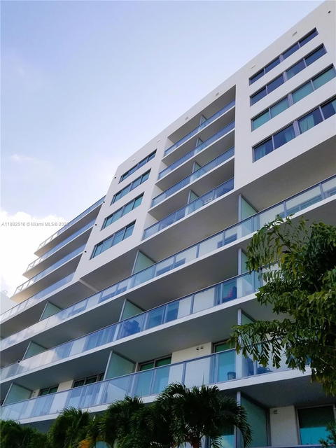 Real estate property located at 1600 1st Ave #1106, Miami-dade, Le Parc At Brickell Condo, Miami, FL
