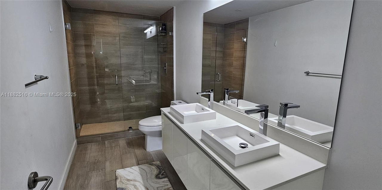 Real estate property located at 1600 1st Ave #1106, Miami-dade, Le Parc At Brickell Condo, Miami, FL