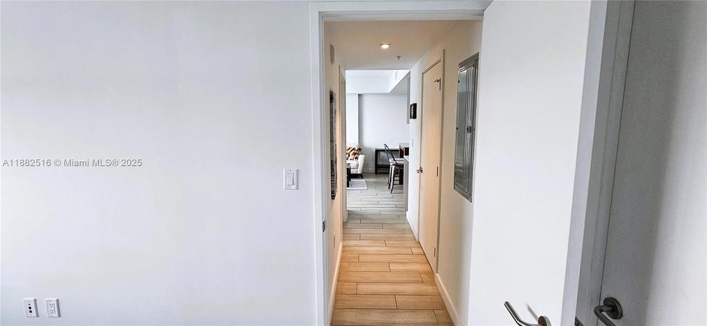 Real estate property located at 1600 1st Ave #1106, Miami-dade, Le Parc At Brickell Condo, Miami, FL