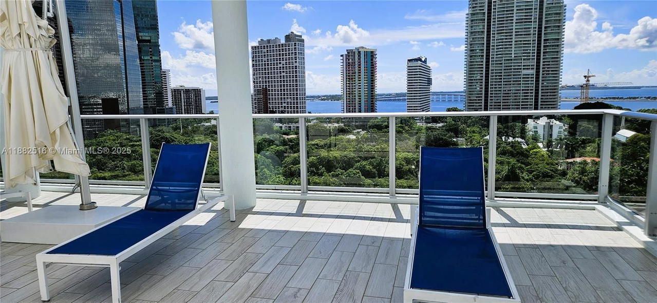 Real estate property located at 1600 1st Ave #1106, Miami-dade, Le Parc At Brickell Condo, Miami, FL