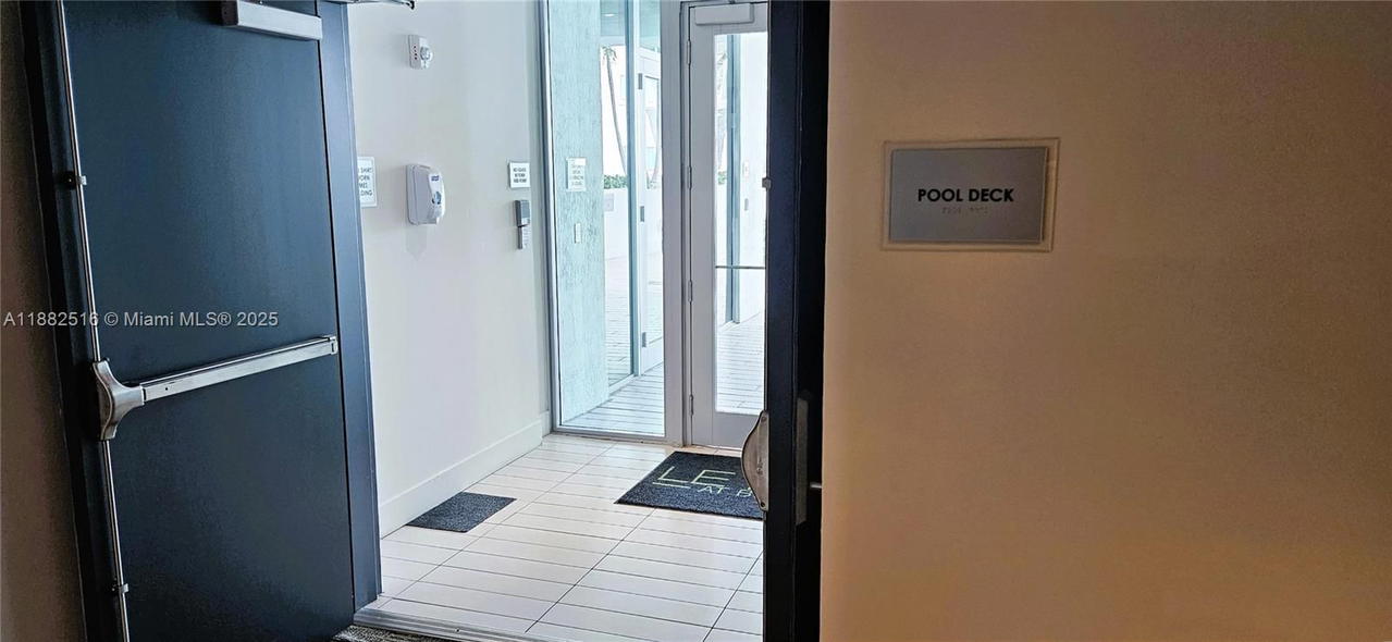 Real estate property located at 1600 1st Ave #1106, Miami-dade, Le Parc At Brickell Condo, Miami, FL