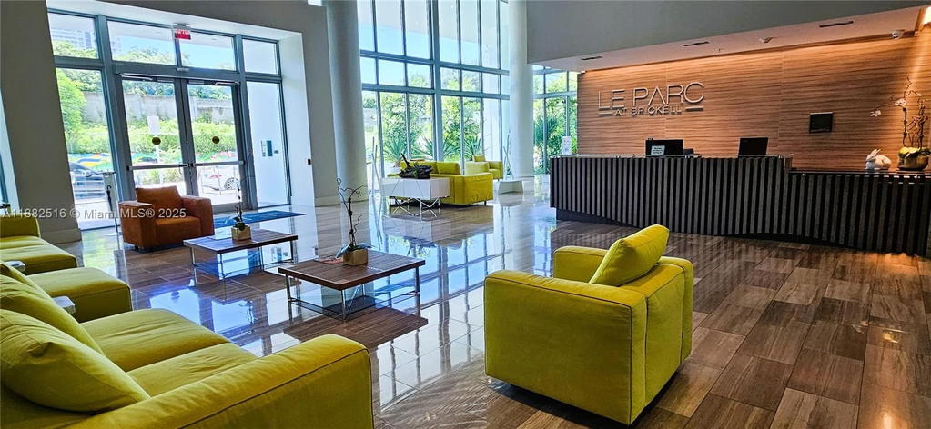 Real estate property located at 1600 1st Ave #1106, Miami-dade, Le Parc At Brickell Condo, Miami, FL