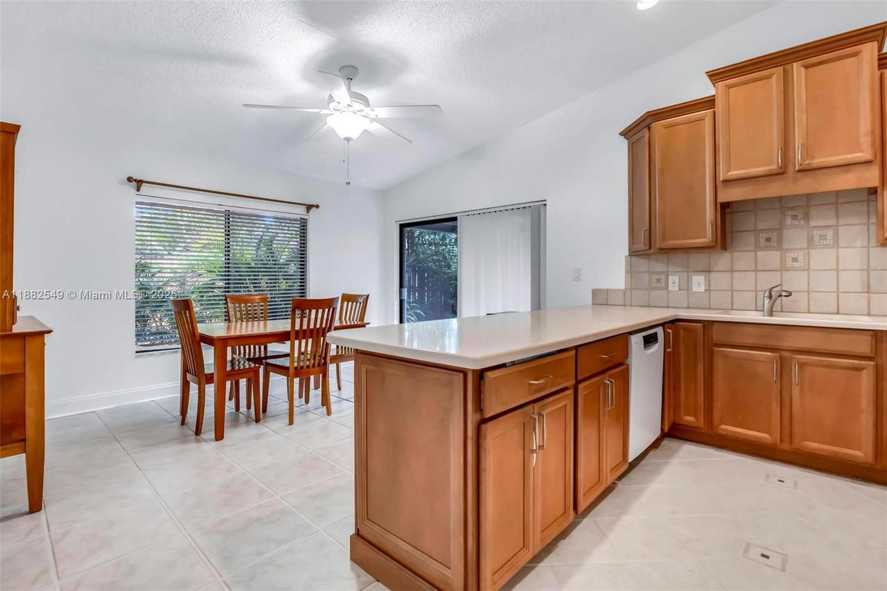 Real estate property located at 990 89th Ave, Broward, Jacaranda Parcel 338, Plantation, FL