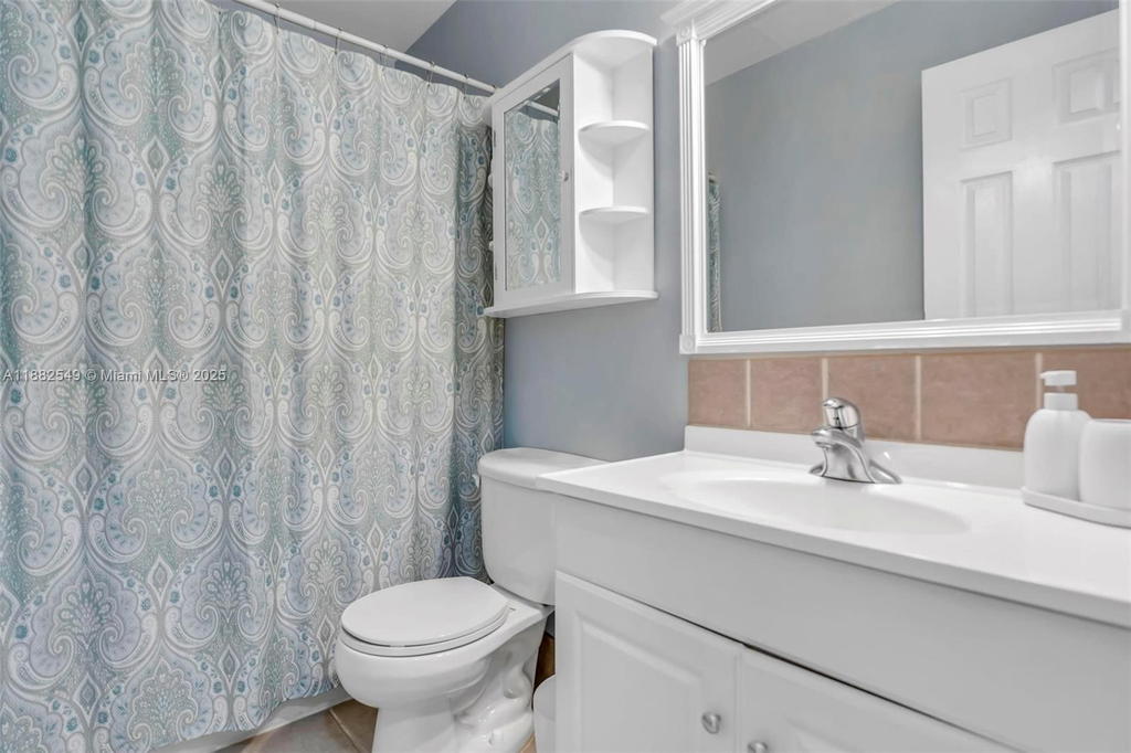 Real estate property located at 990 89th Ave, Broward, Jacaranda Parcel 338, Plantation, FL