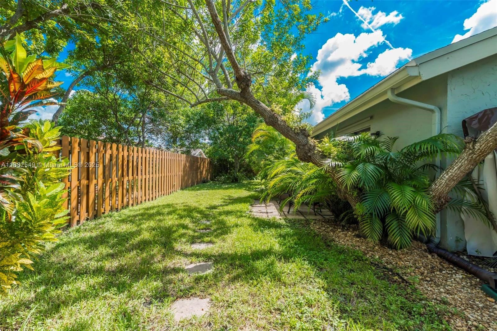 Real estate property located at 990 89th Ave, Broward, Jacaranda Parcel 338, Plantation, FL