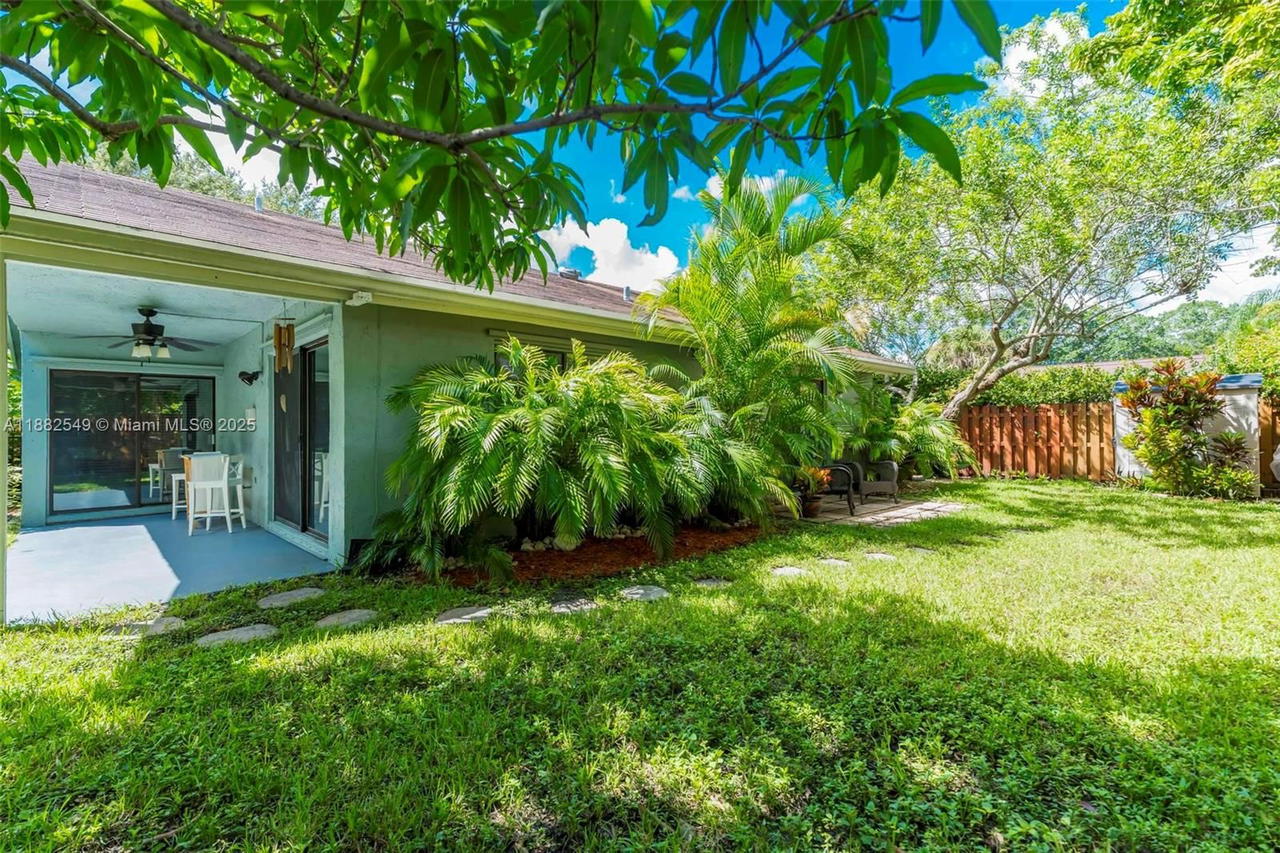 Real estate property located at 990 89th Ave, Broward, Jacaranda Parcel 338, Plantation, FL